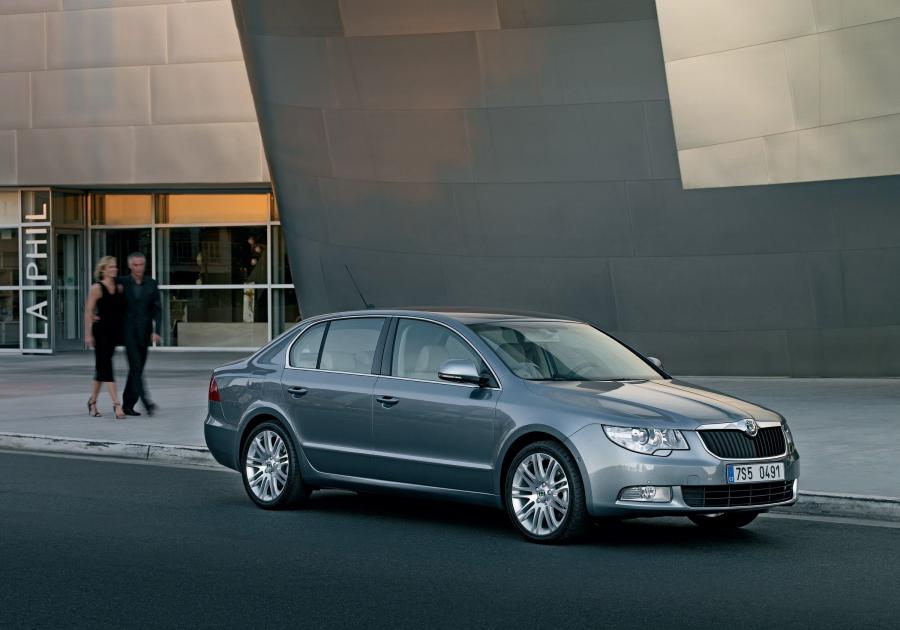 Skoda Superb 2008 года  (фото 11 из 131)